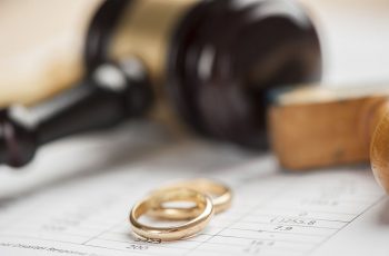 Boşanma Davalarında Maddi ve Manevi Tazminat